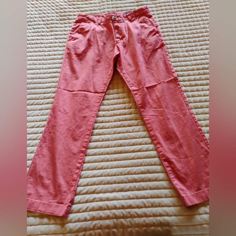 Vineyard Vines breaker pants